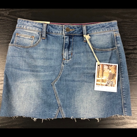 Cello Dresses & Skirts - ✨3/$15 SALE, NWT Cello Jeans Jean Skirt w/Raw Hem✨
